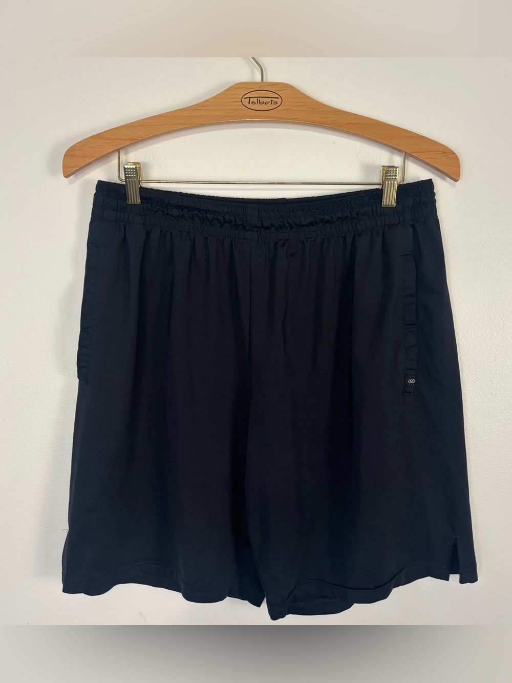 Legend Shorts Mens XL Black Polyester Stretch Zip Pocket Athleisure 8.5" inseam